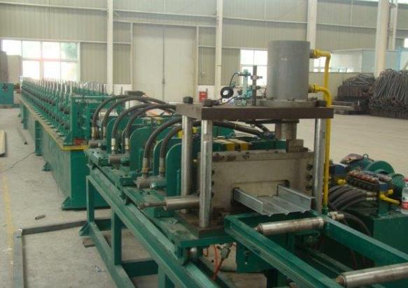 汽車車廂板設(shè)備優(yōu)勢